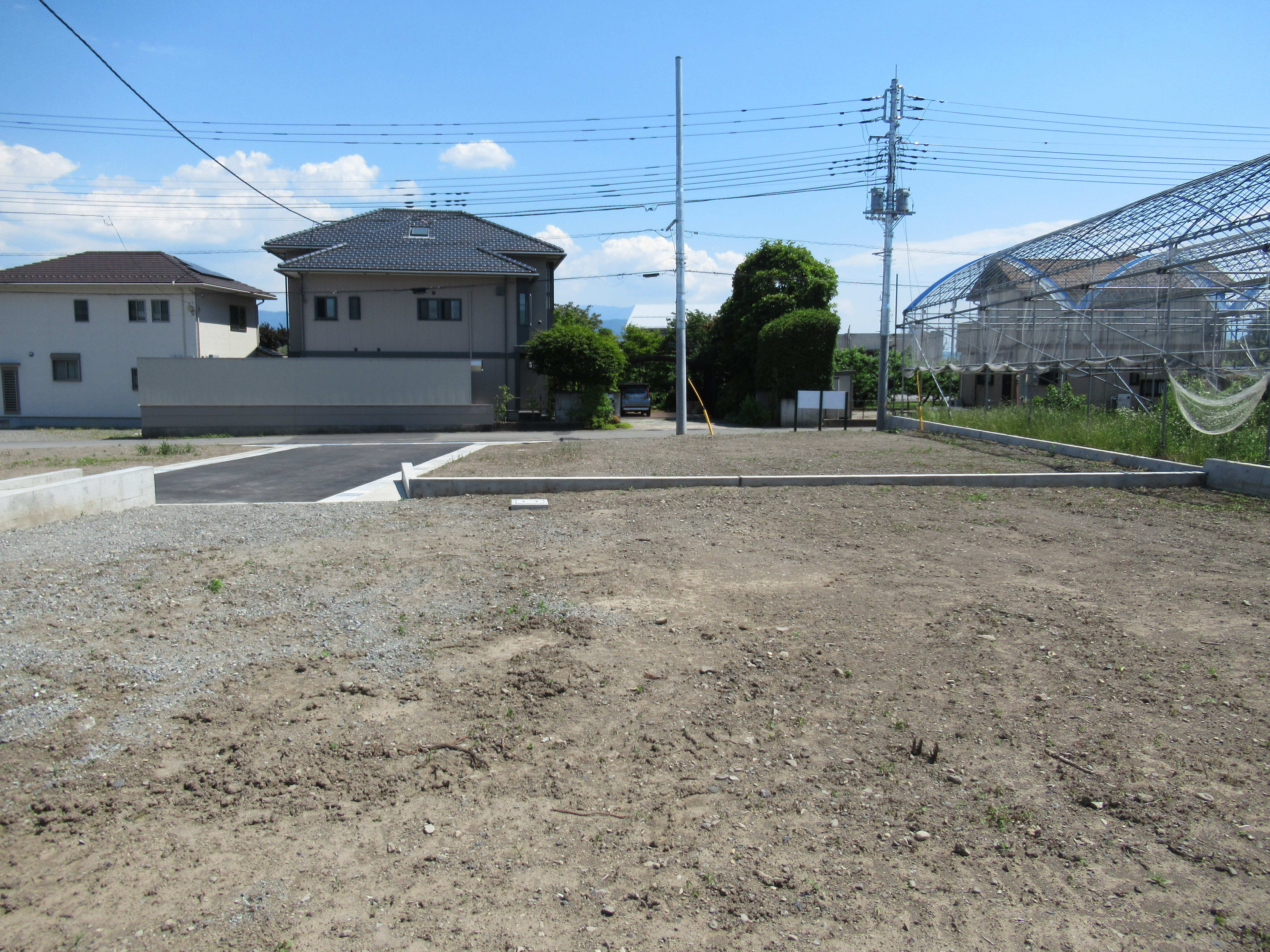 ラヴィアンローズ 山梨 ファッショナブルタウンⅧ