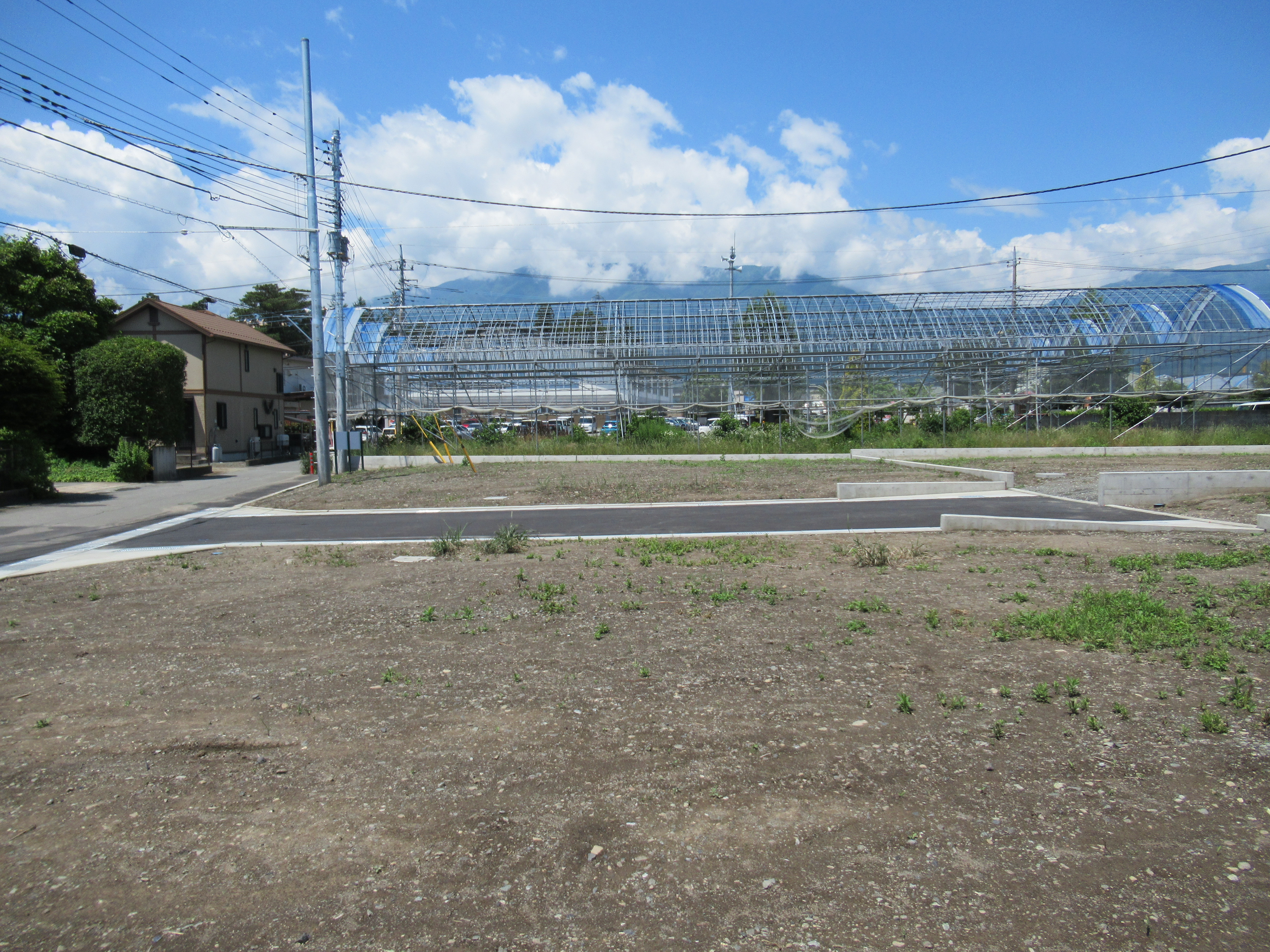 ラヴィアンローズ 山梨 ファッショナブルタウンⅧ