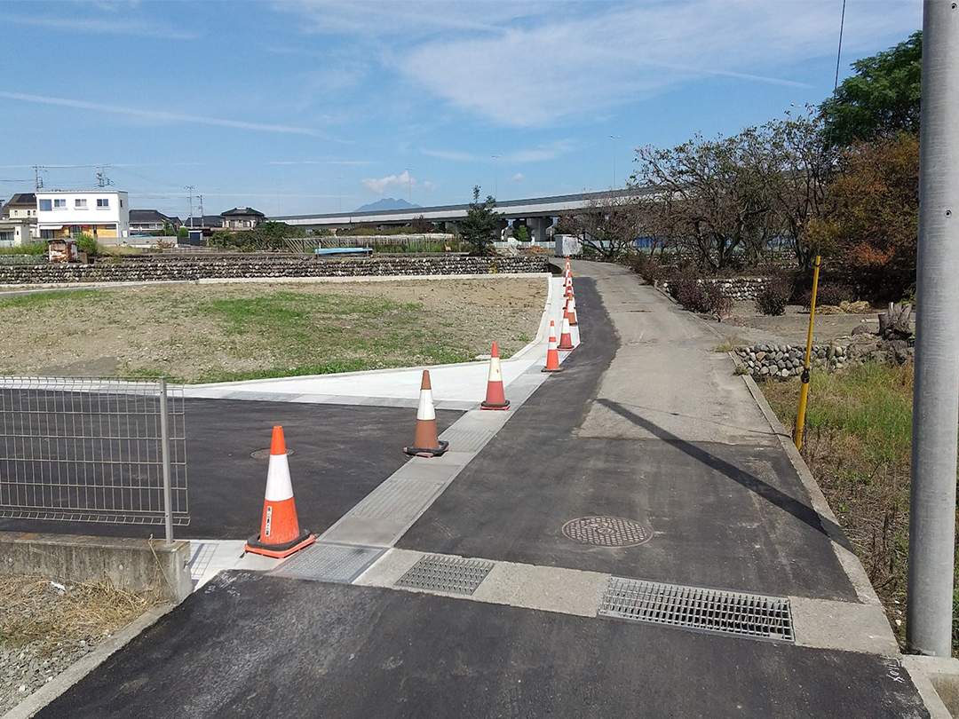 ラヴィアンローズ 山梨 ファッショナブルタウンⅧ